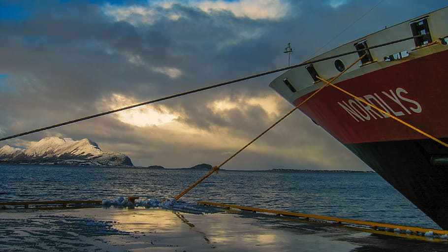 winter, piers, mirroring, clouds, ålesund norway, morgenstimmung HD wallpaper