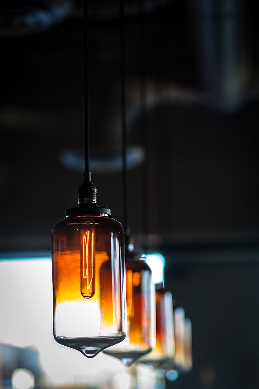 light-bulb-electricity-blur.jpg