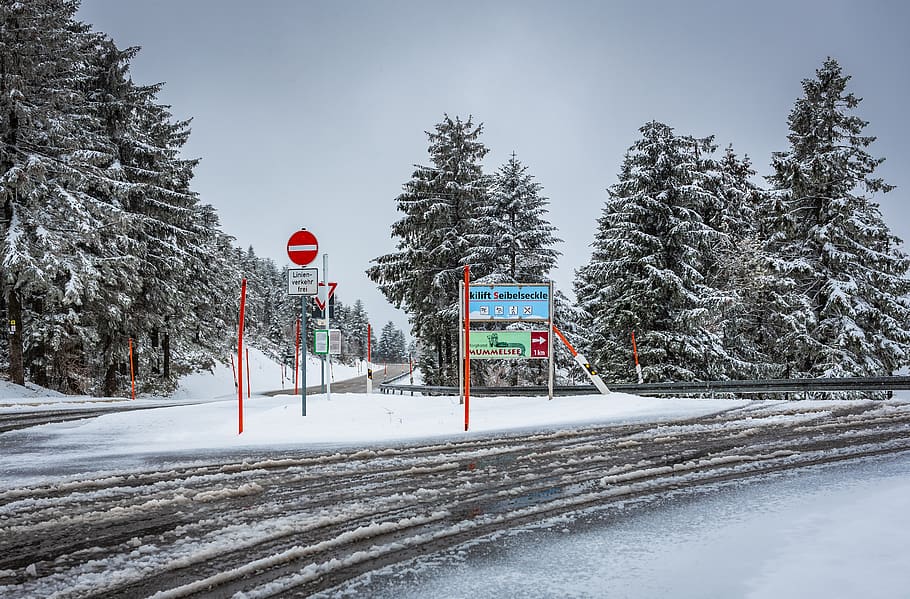 black forest, winter blast, wintry, snowy, road, mood, signs HD wallpaper