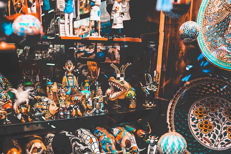 different figurines on display, for sale, retail, large group of objects HD wallpaper