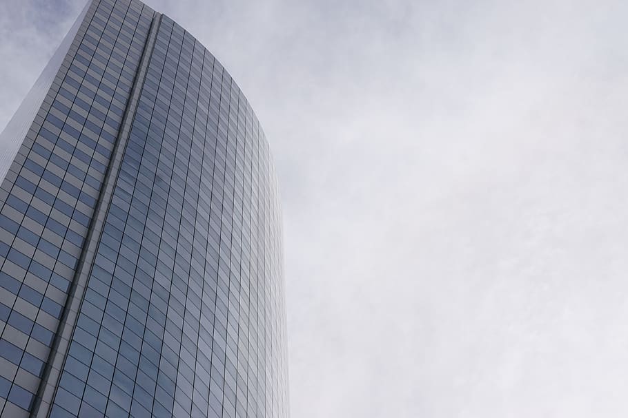 gray high-rise building, office building, town, city, urban, high rise HD wallpaper