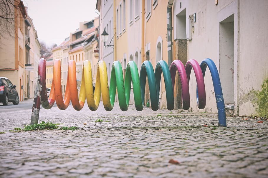 colors, rack, bicycles, screen, city, bike, multi colored, built structure HD wallpaper
