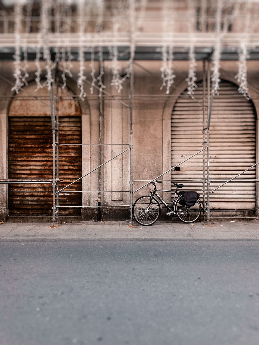 Black and Gray Bicycle, abandoned, architecture, broken, building HD wallpaper
