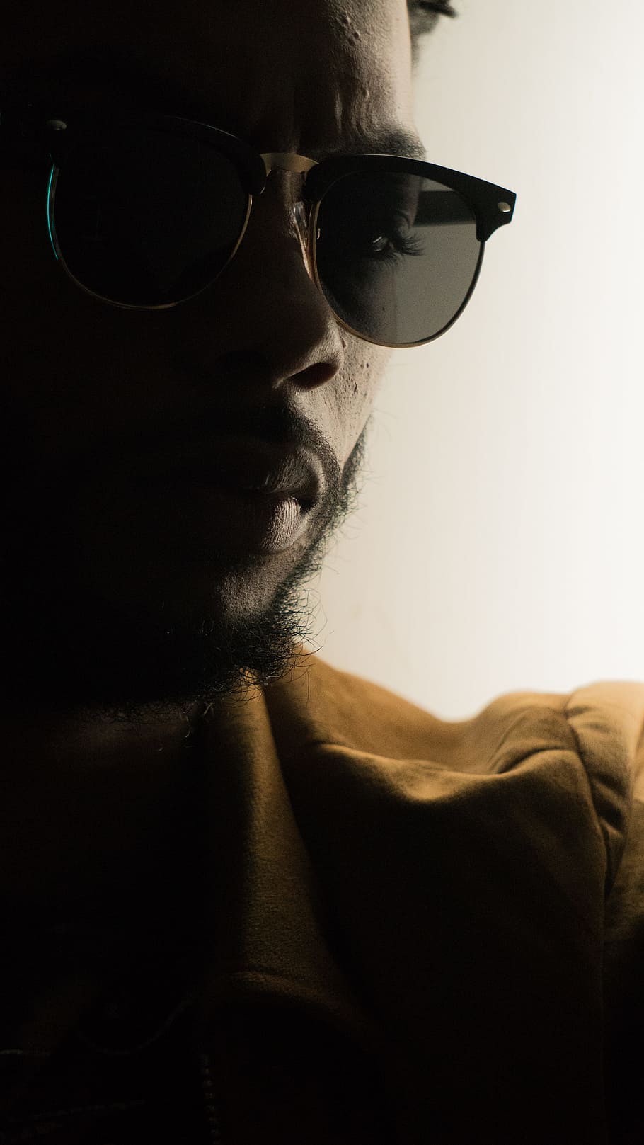 man's wearing sunglasses, portrait, male, beard, shadow, person, HD wallpaper