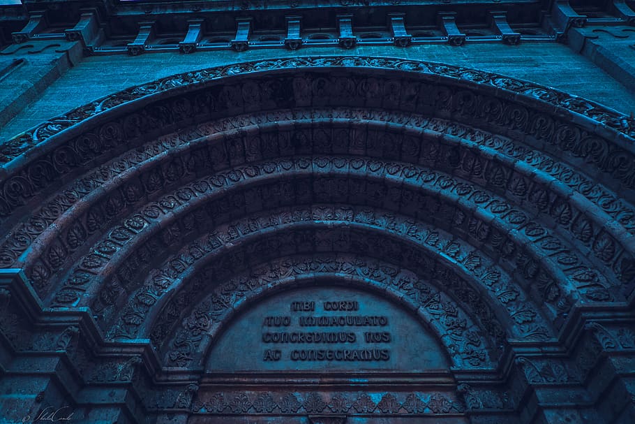 Worm's Eye View of Concrete Establishment, arches, architectural design HD wallpaper