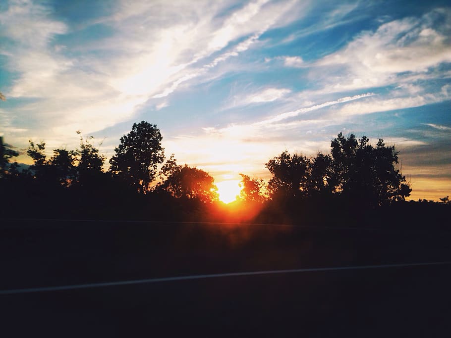 sunset, sky, trees, clouds, sunbeam, look up, vscocam, naomitamar HD wallpaper