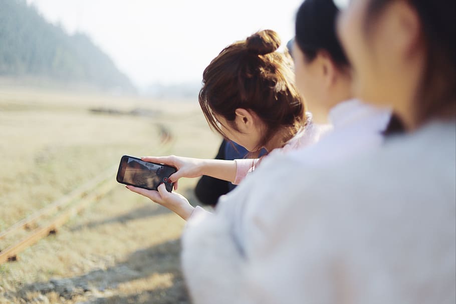 people taking groufie, human, person, photo, photography, face HD wallpaper