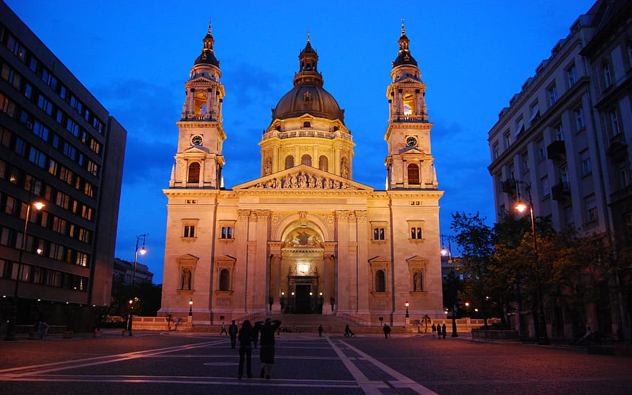 Photo Of White Cathedral During Night Time, ancient, architecture HD wallpaper