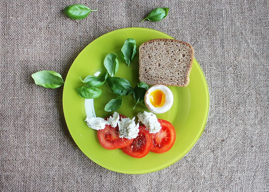 Bread on Green Ceramic Plate, breakfast, dish, egg, eggs, food HD wallpaper