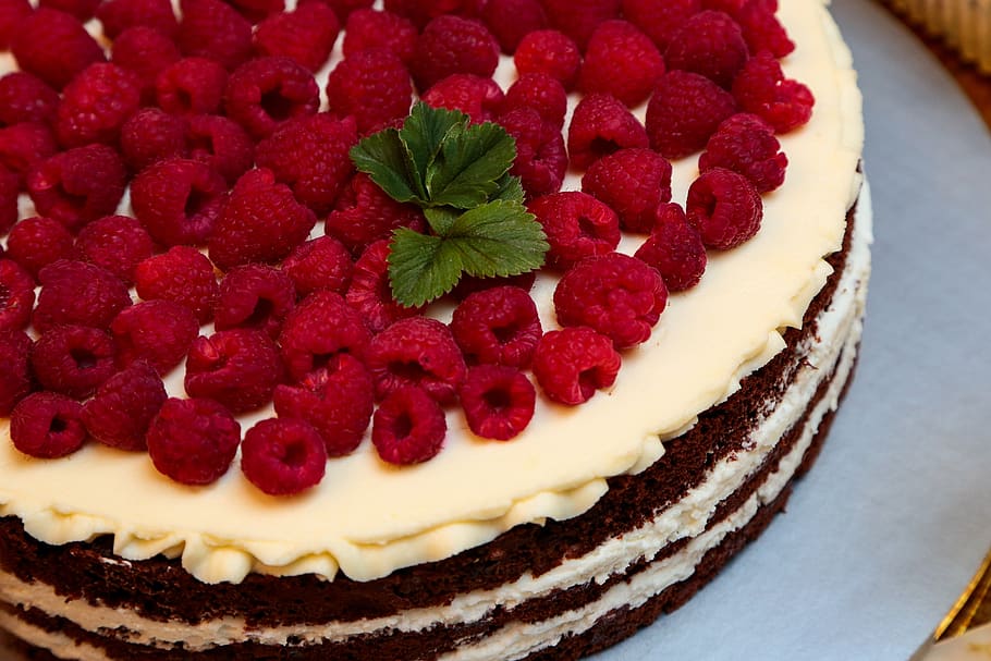 cake, berry, raspberry, sweet, dessert, cream, pie, baking HD wallpaper