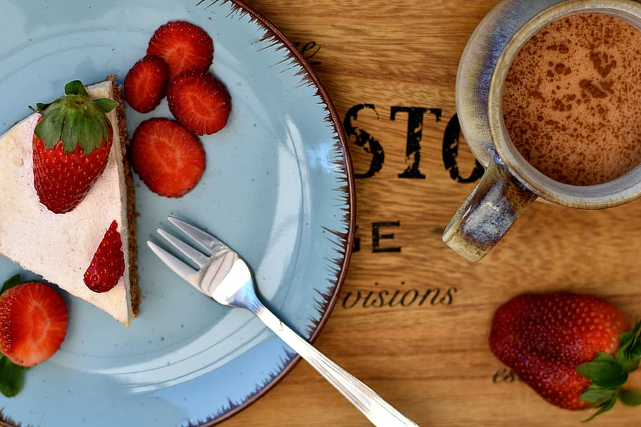 cake, dessert, slice, strawberry, berries, fruit, fresh, food HD wallpaper