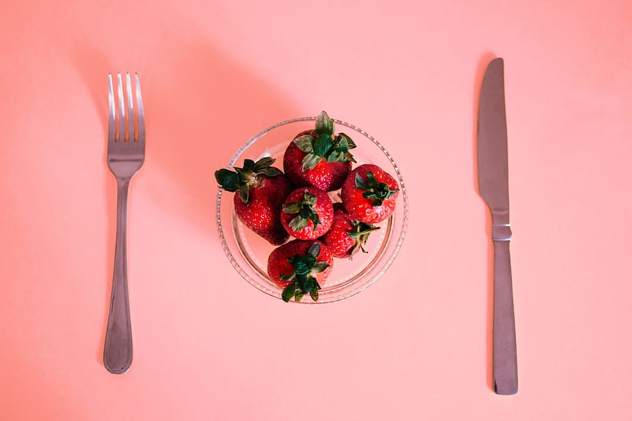 Bowl of Strawberries, food, food and drink, healthy eating, eating utensil HD wallpaper