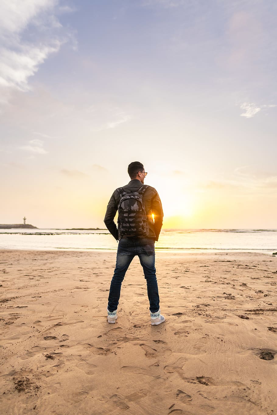 Man Standing on Beach, backpack, beautiful, golden hour, landscape HD wallpaper
