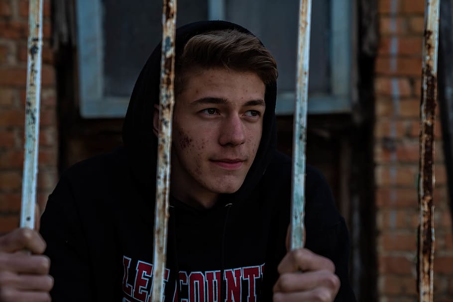 metal, rust, bars, windows, eyes, close up, teenager, rustic HD wallpaper