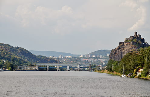 river, elbe, ústí nad labem, current, castle, střekov, navigation HD wallpaper