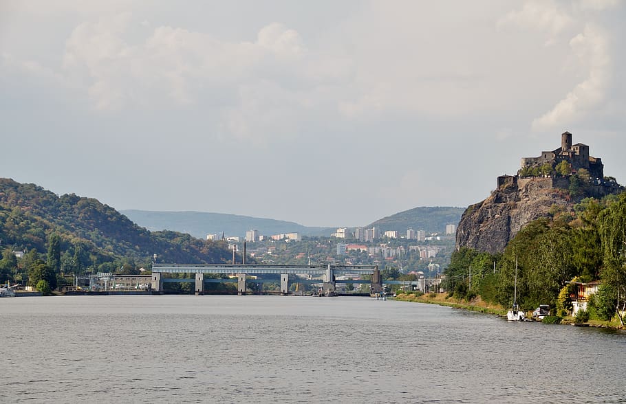 river, elbe, ústí nad labem, current, castle, střekov, navigation HD wallpaper