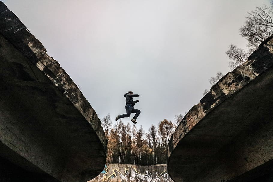 movement, jump, adrenaline, action, young, performance, outdoor HD wallpaper