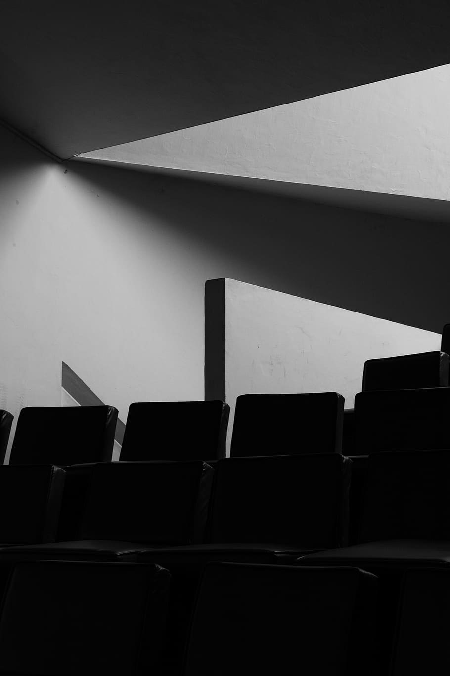 chairs, auditorium, shadows, light, abstract, bandw, monochrome HD wallpaper
