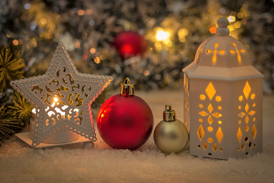 christmas, deco, ball, snow, lantern, candle, fir tree, lighting, HD wallpaper