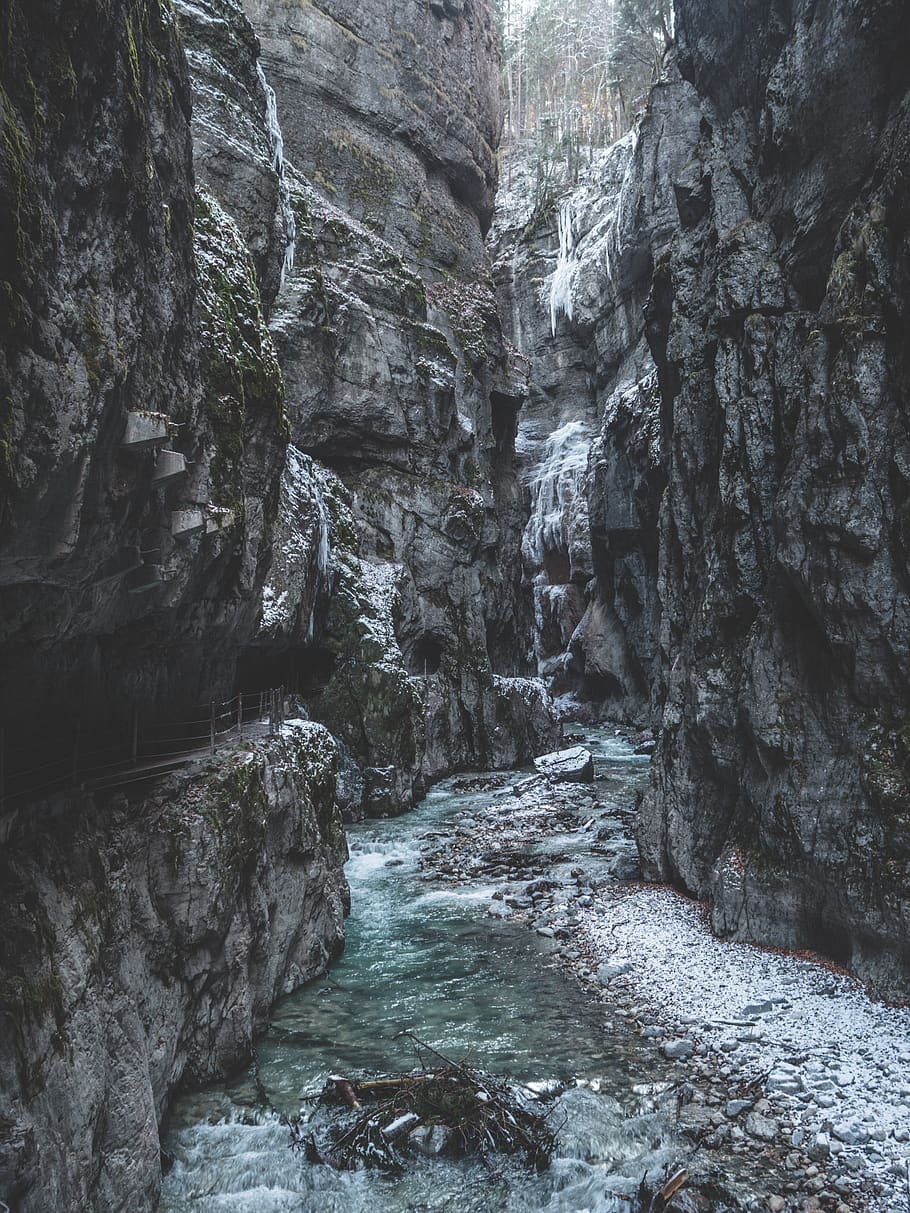 river surrounded by rock formation during daytime, moody, water HD wallpaper