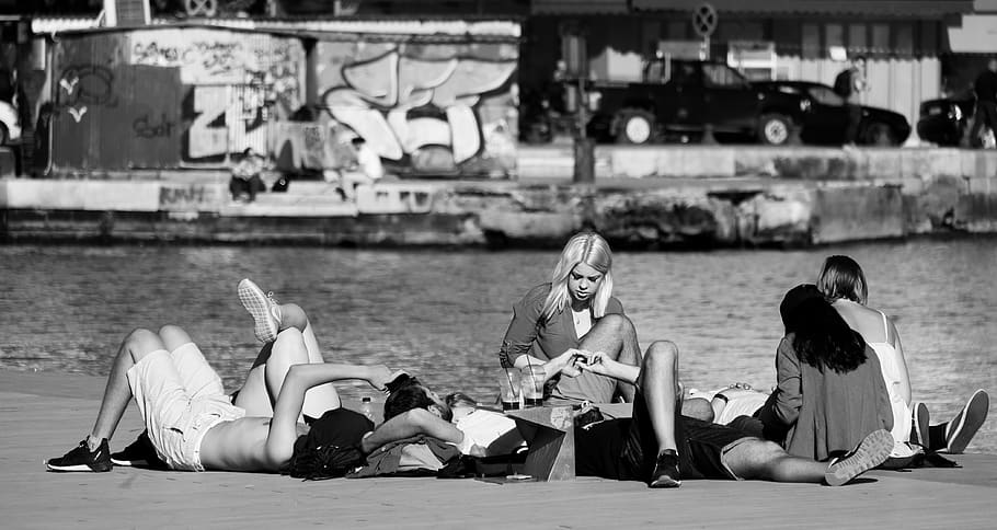 rest, have a rest, group, relax, friends, leisure, group of people HD wallpaper