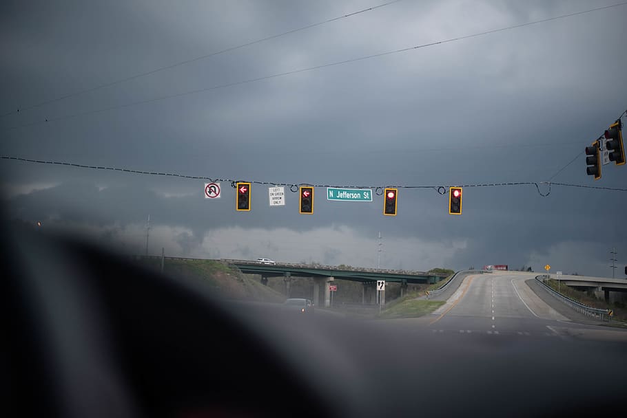 grey asphalt road under grey clouds, traffic light, way, driving HD wallpaper