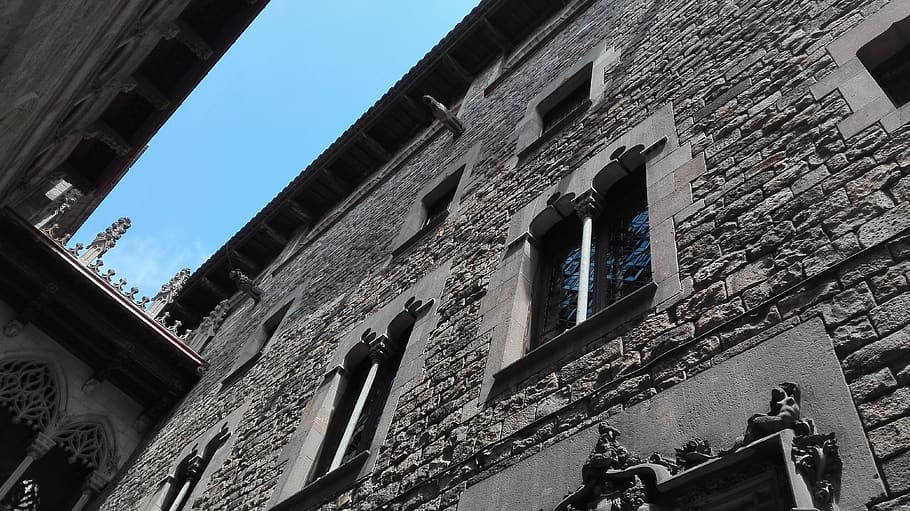 spain, barcelona, gothic, windows, building, ancient, brick HD wallpaper