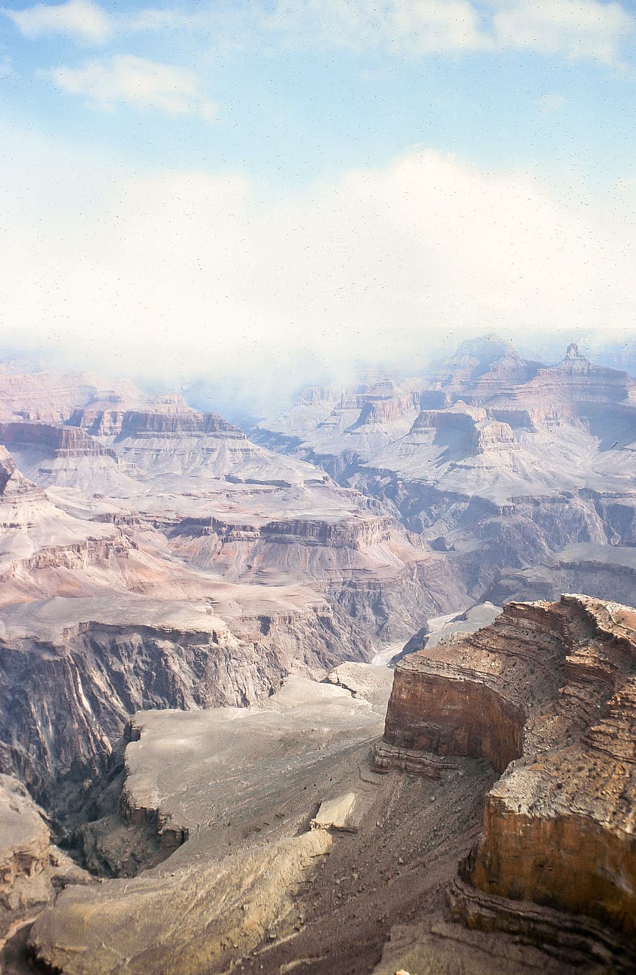 Aerial View of Grand Canyon in Arizona, america, beautiful, clouds, HD wallpaper