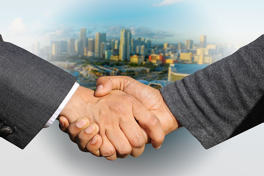 shaking hands, handshake, skyline, city, welcome, agreement, HD wallpaper