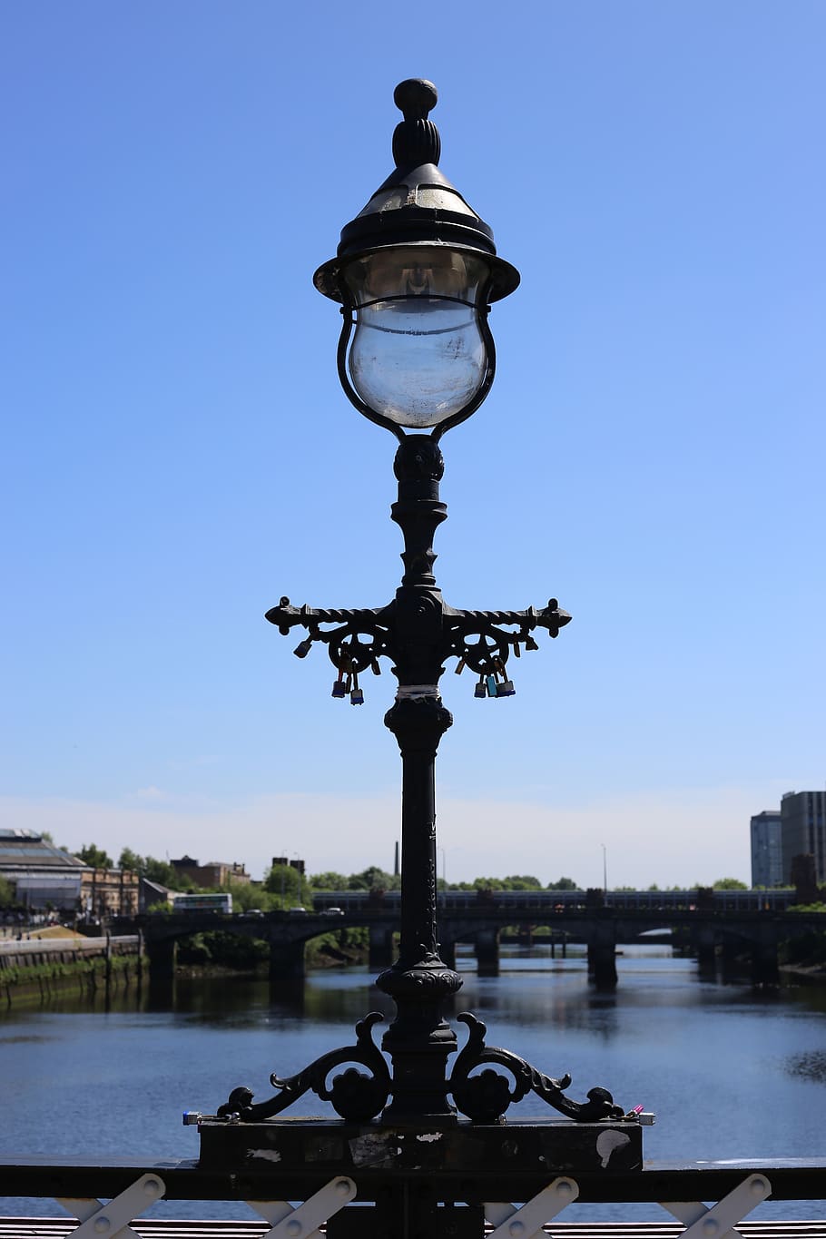 lamp, light, sun, lantern, antique, energy, sunshine, old, water HD wallpaper