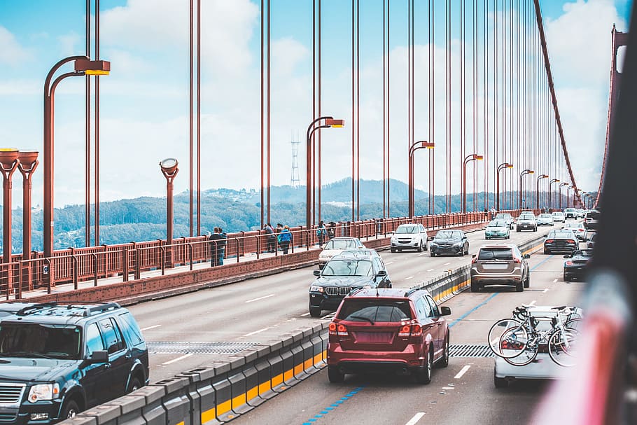 Traffic: a Lot of Cars Driving Across The Golden Gate Bridge, HD wallpaper