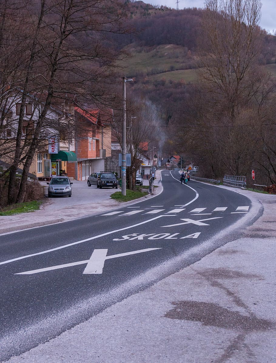 empty roadway, asphalt, tarmac, vehicle, transportation, automobile HD wallpaper
