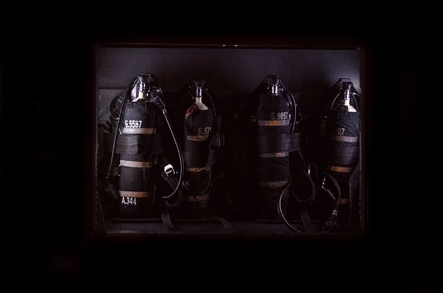 firefighting baloons, oxygen, indoors, shelf, no people, container HD wallpaper
