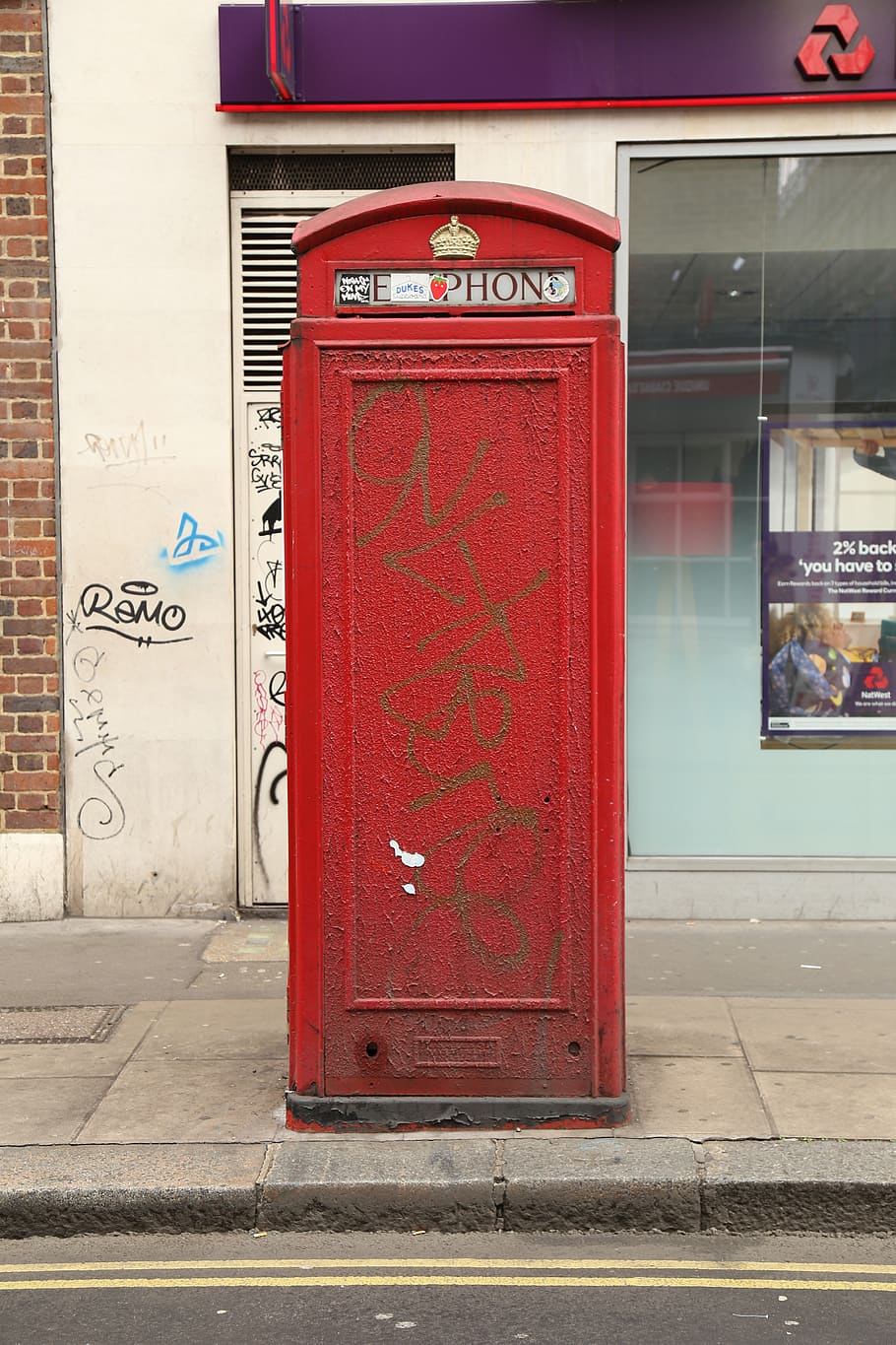 london, united kingdom, telephone, booth, graffiti, street, HD wallpaper