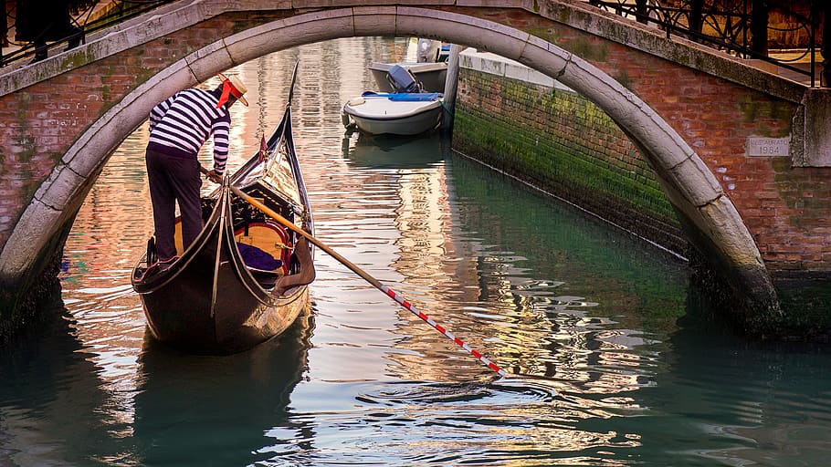 venice, gondolier, bridge, channel, water, nautical vessel HD wallpaper
