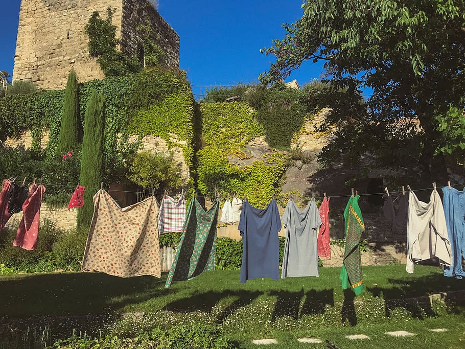 clothes hanged on wire, outdoors, garden, arbour, tent, nyons HD wallpaper