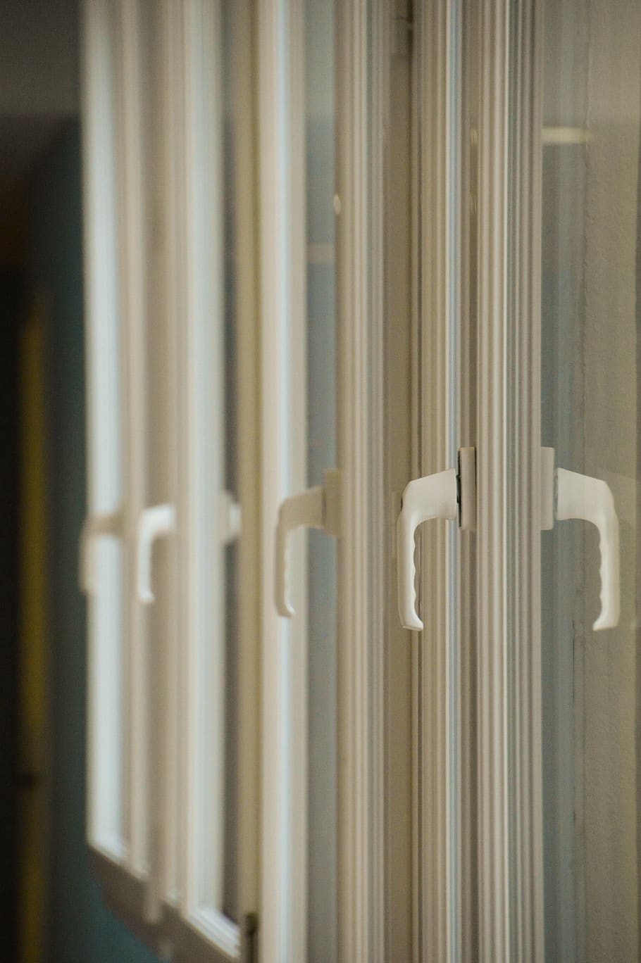 window, closure, lever, insulation, glass, coaching, pvc, plastic HD wallpaper