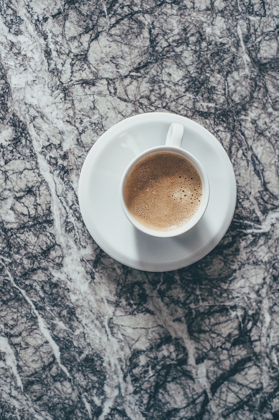 Fresh cup of coffee, brown, close up, drink, minimalistic, simplistic HD wallpaper