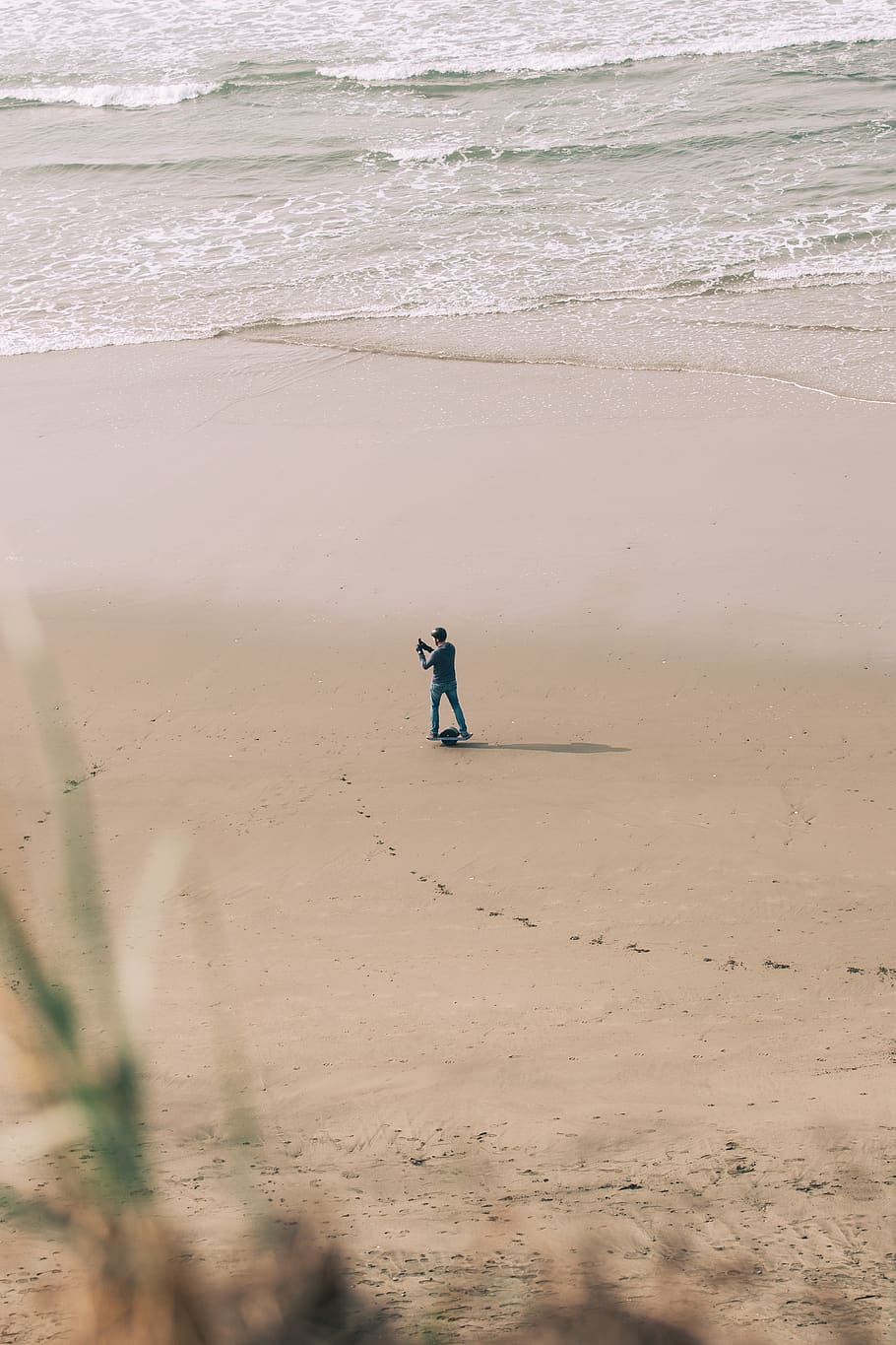 man on beach, nature, soil, sand, outdoors, person, human, dune HD wallpaper