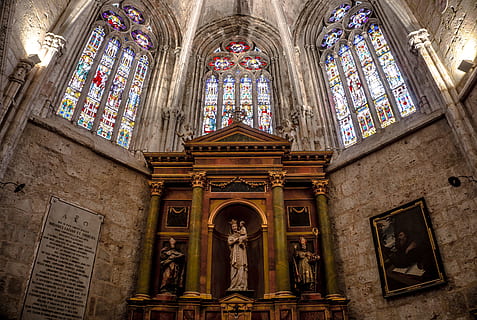 Gray and Black Concrete Building Interior, altar, architecture HD wallpaper