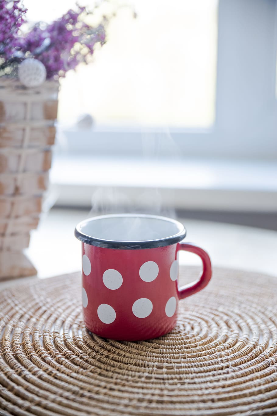 Red, White, and Black Ceramic Mug on Table, beverage, breakfast HD wallpaper
