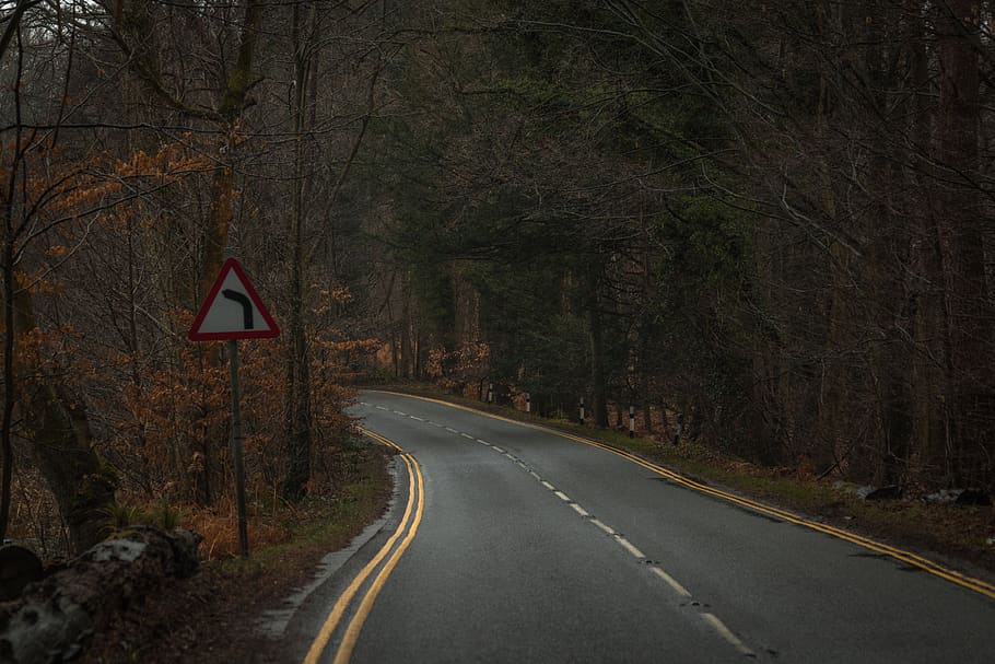 empty gray concrete road, way, highway, asphalt, tarmac, symbol HD wallpaper