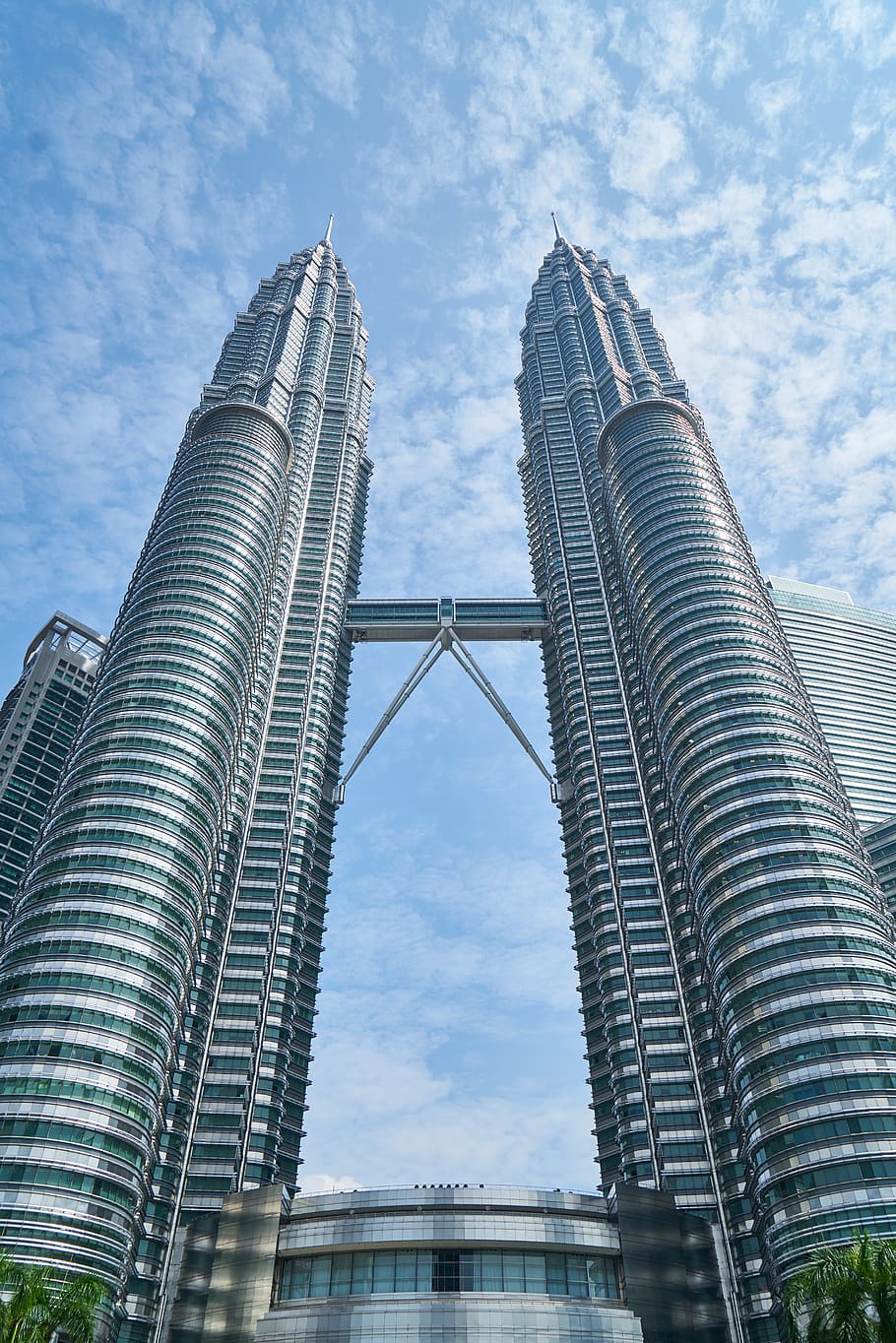 Gray Twin Tower Under Blue Sky, architectural design, bridge HD wallpaper