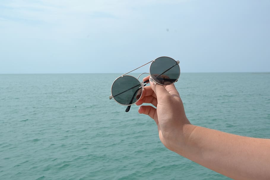 canada, goderich, sea, holding, human hand, water, human body part HD wallpaper