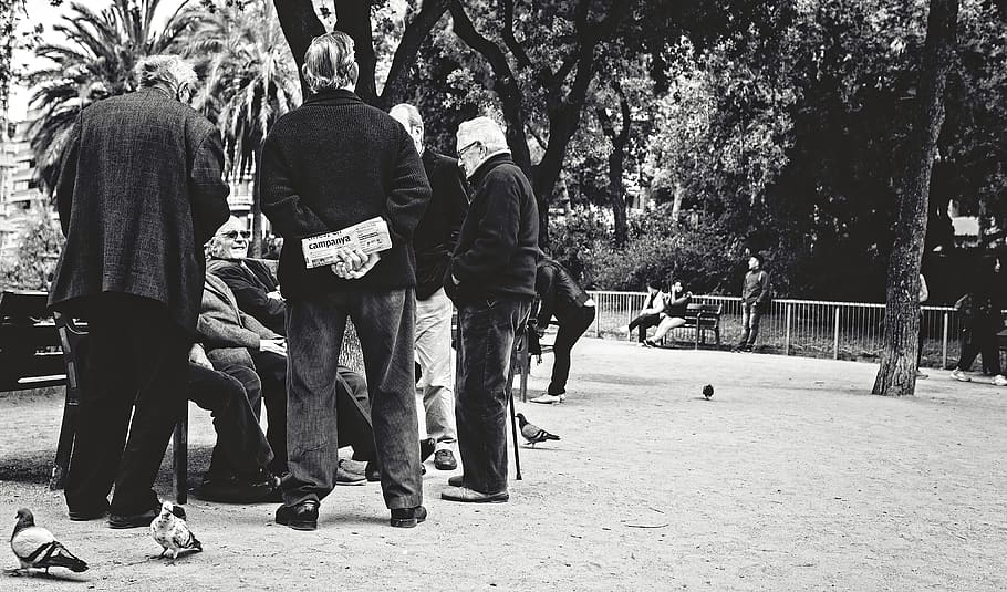 spain, barcelona, group, talking, standing, old friends, happy HD wallpaper