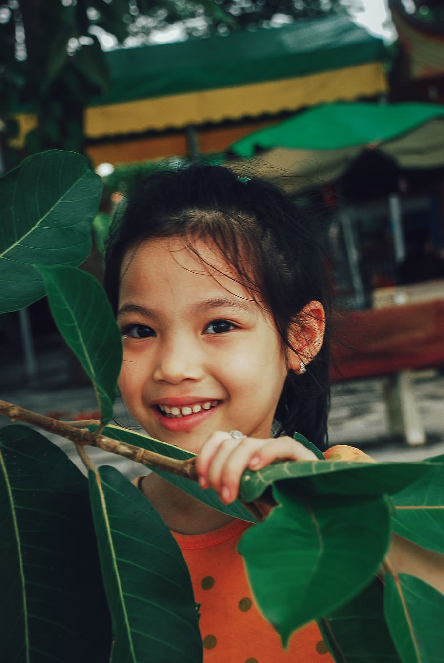 childhood, portrait, looking at camera, smiling, one person HD wallpaper