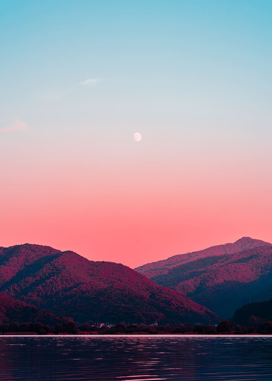 Photography of Body of Water and Mountains, dawn, evening, gradation HD wallpaper