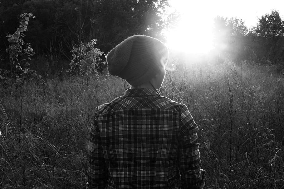 portrait, rear, posing, person, backview, standing, black, white HD wallpaper