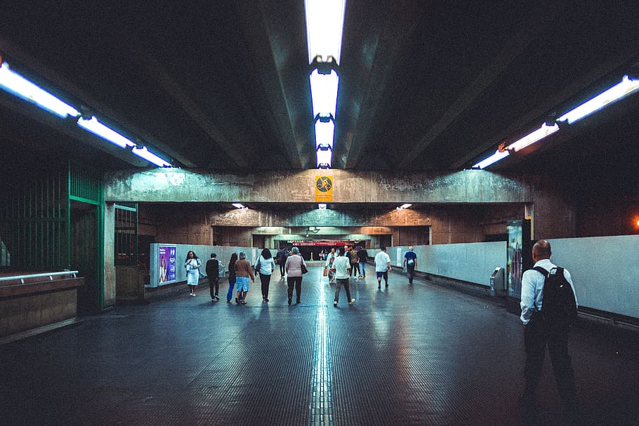 People Walking Through an Underpass, building, city, commuters HD wallpaper