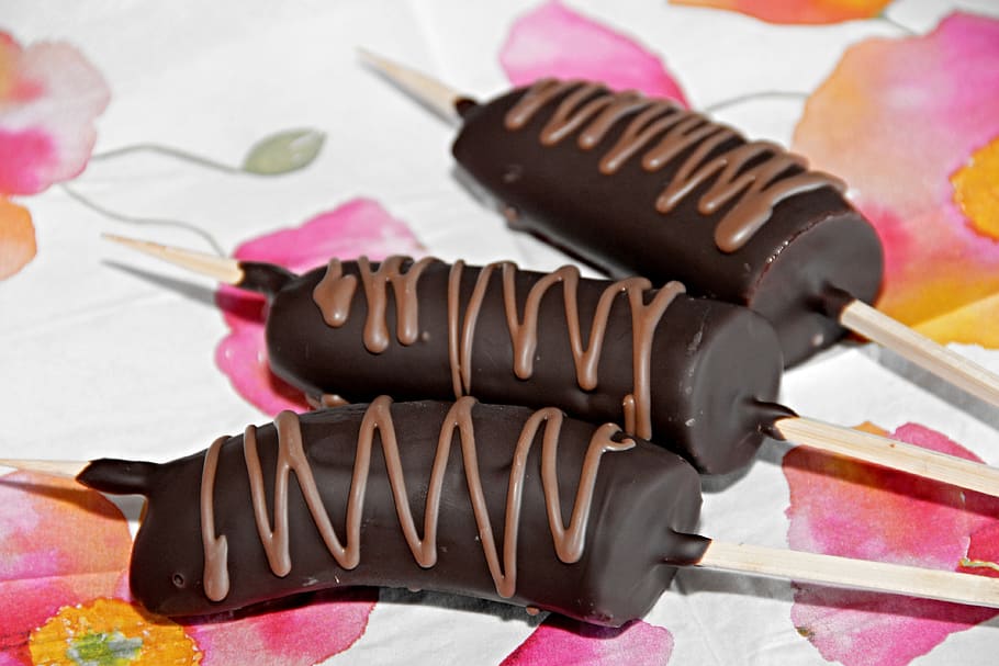 chocolate, spit, chocolate spit, couverture, banana spit, delicious, HD wallpaper